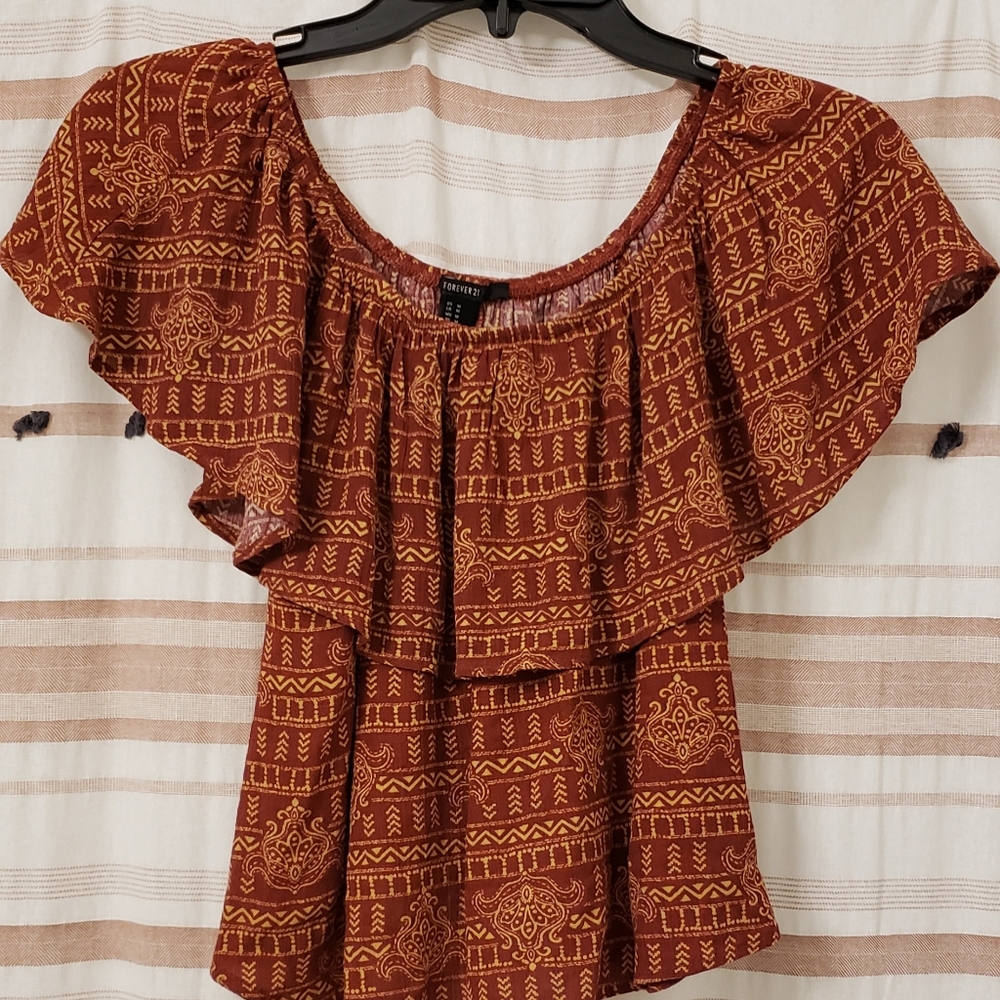 Crop Ruffle Top - Picture 3 of 4